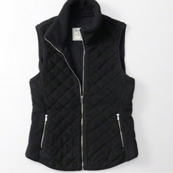 ABERCROMBIE & FITCH Quilted Vest - Picture 1 of 11
